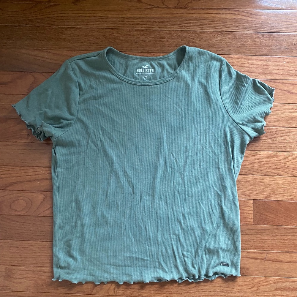 Hollister Army Green Lettuce Edge Tee